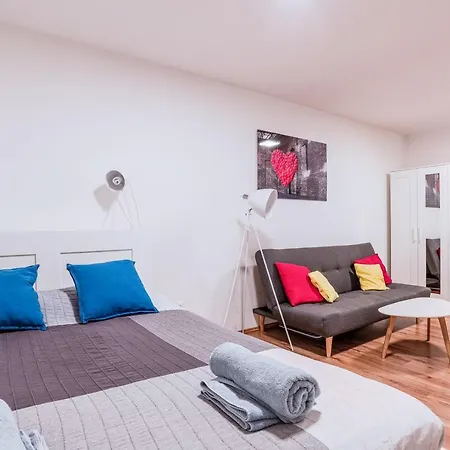 Apartment Boulevard